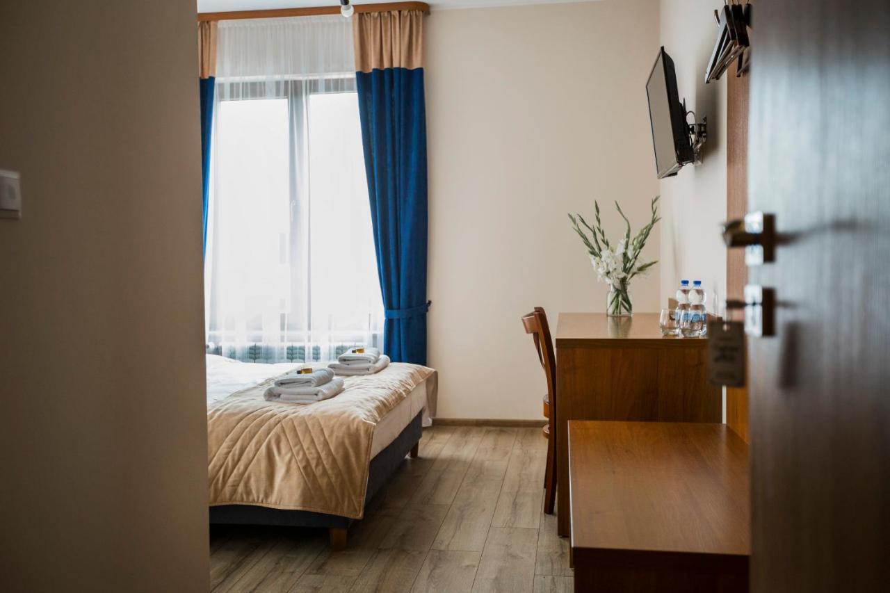 Gosciniec Ceglane Katy Hotel Dwikozy Luaran gambar